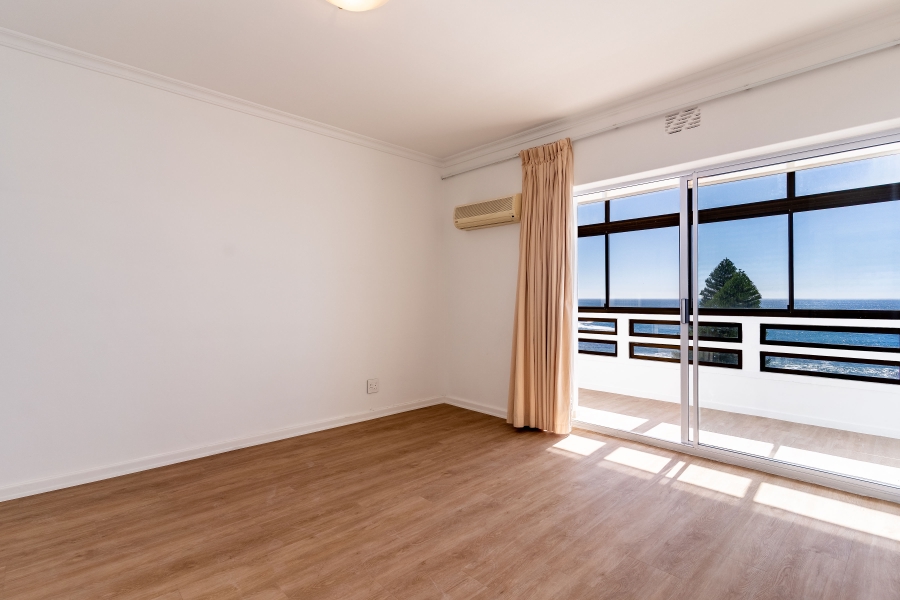 3 Bedroom Property for Sale in Sea Point Western Cape
